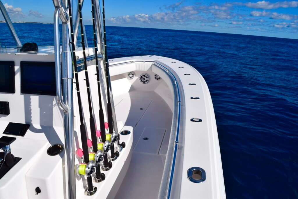 Contender boats